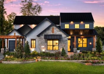 New Luxury Homes for Sale in Copper Canyon, TX | Vickery - Estate ...